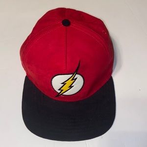 Flash DC Comics red and black felt feel hat 🧢
